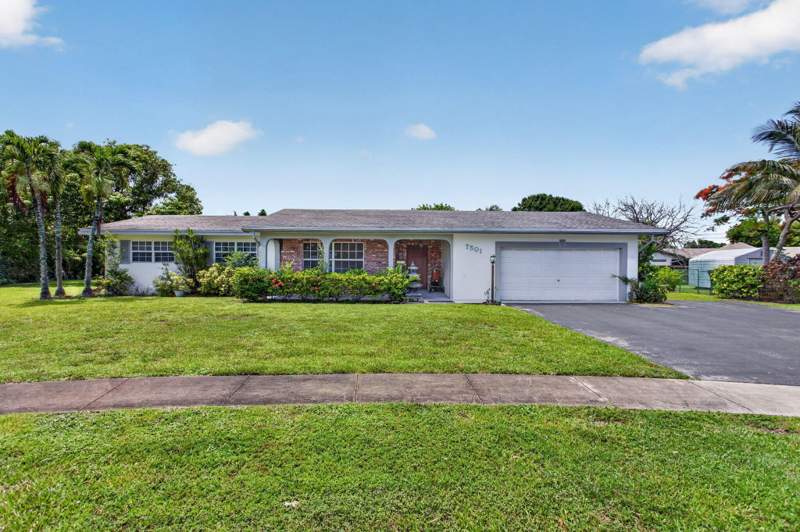 4 bedroom Single Family Residence at 7501 NW 6th Street, Plantations Secluded Gardens, Plantation — photo 3