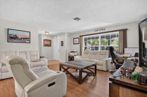 7501 NW 6th Street, Plantation FL - photo 15 of 34