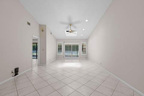 10044 Andrea Lane #A, Boynton Beach FL - photo 6 of 34