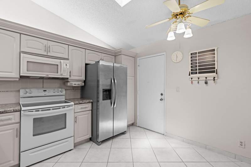 3 bedroom Villa at 10044 Andrea Lane #A, Palm Chase Lakes Condo, Boynton Beach — photo 4