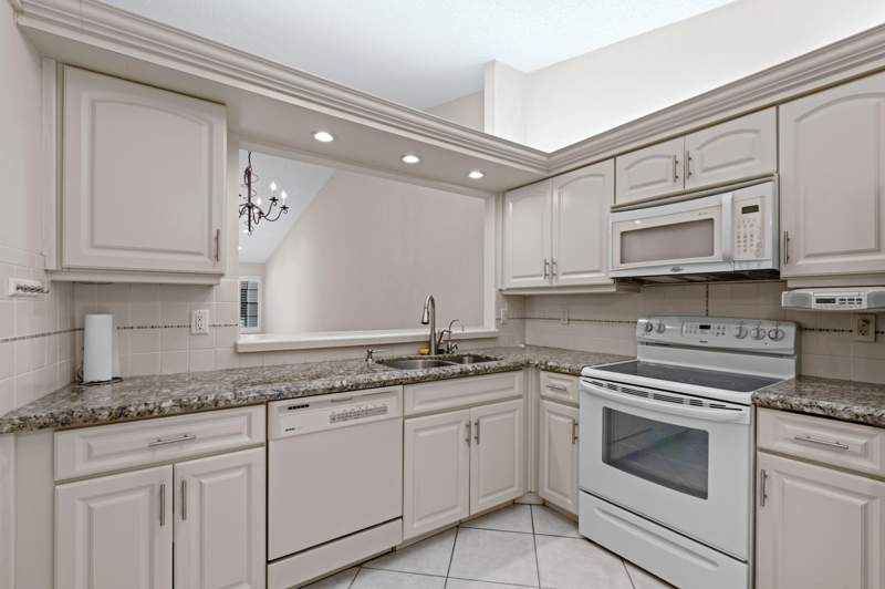 3 bedroom Villa at 10044 Andrea Lane #A, Palm Chase Lakes Condo, Boynton Beach — photo 5