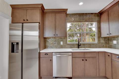 842 Selkirk Street, West Palm Beach FL - photo 14 of 28