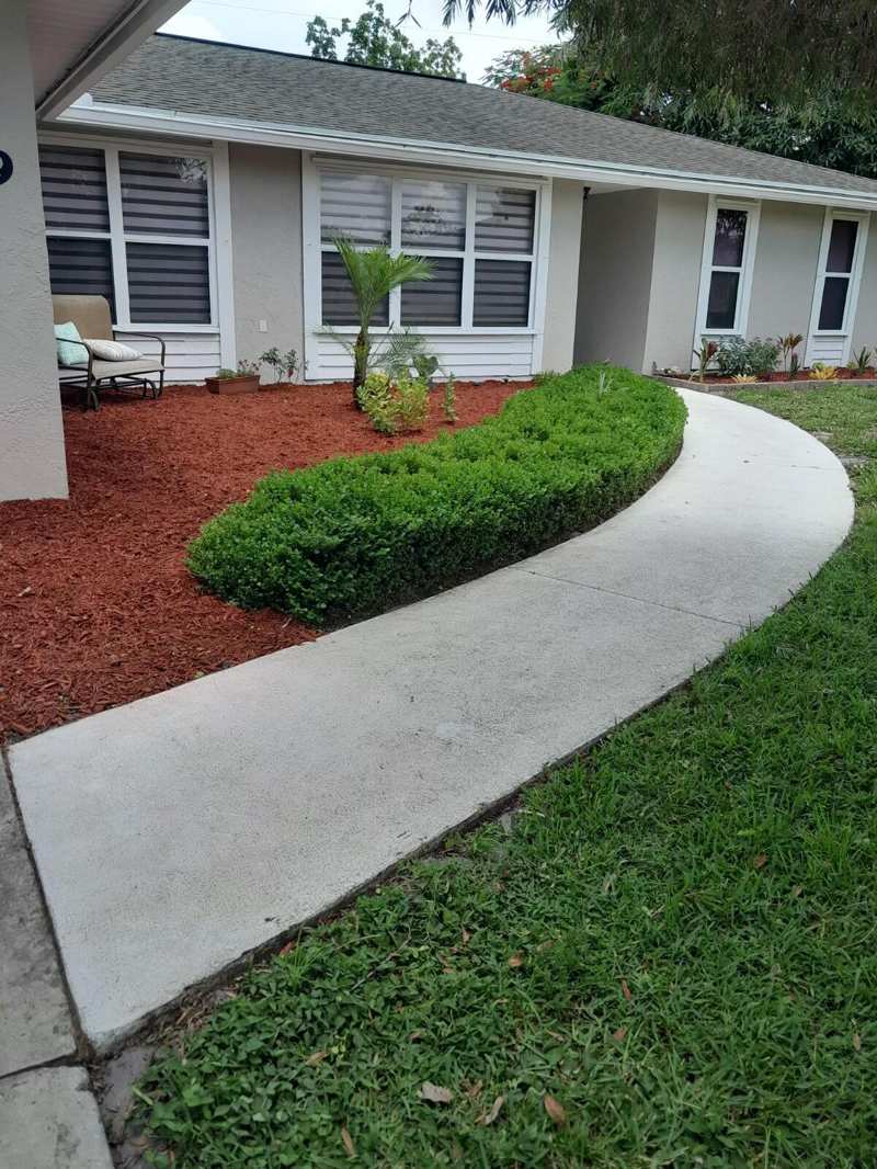 3 bedroom Single Family Residence at 749 SW Mccracken Avenue, Port St Lucie Section 21, Port St. Lucie — photo 1