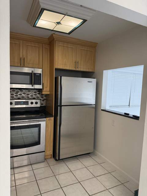 555 Purdy Lane #A122, Palm Springs FL - photo 8 of 8