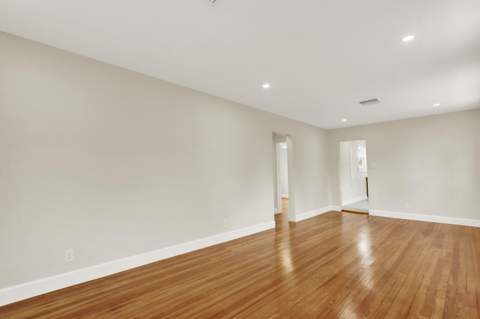 842 Selkirk Street, West Palm Beach FL - photo 6 of 28
