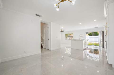 3460 Commodore Court, West Palm Beach FL - photo 6 of 19