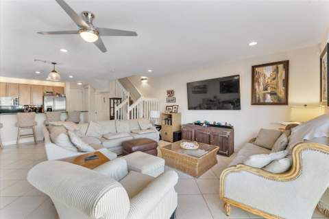 1351 SE 3rd Avenue, Pompano Beach FL - photo 9 of 58
