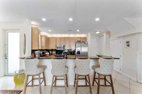 1351 SE 3rd Avenue, Pompano Beach FL - photo 12 of 58