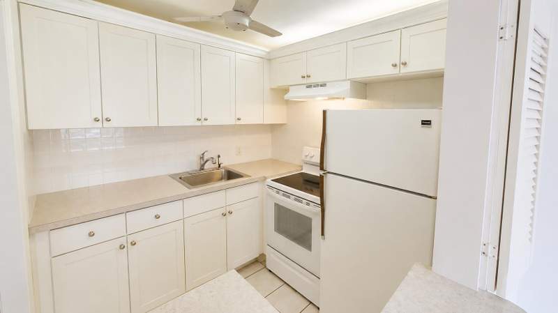 1 bedroom Condominium at 338 Camden O, Camden Condos, West Palm Beach — photo 4