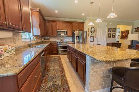 9612 SW Gum Tree Court, Port St. Lucie FL - photo 9 of 67