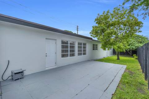 3262 Pierce Street, Hollywood FL - photo 22 of 23