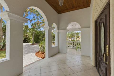 4793 Badger Avenue, West Palm Beach FL - photo 7 of 45