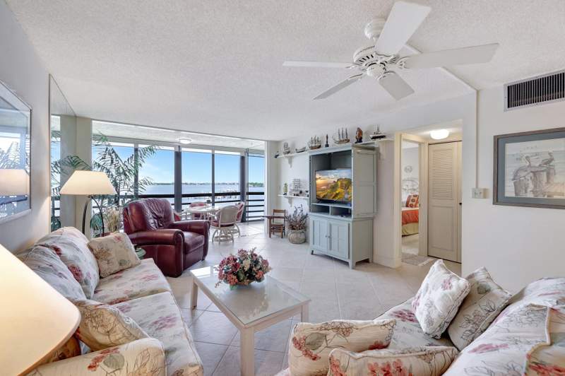 2 bedroom Condominium at 1950 SW Palm City Road #14-304, CIRCLE BAY YACHT CLUB CONDO, Stuart — photo 5