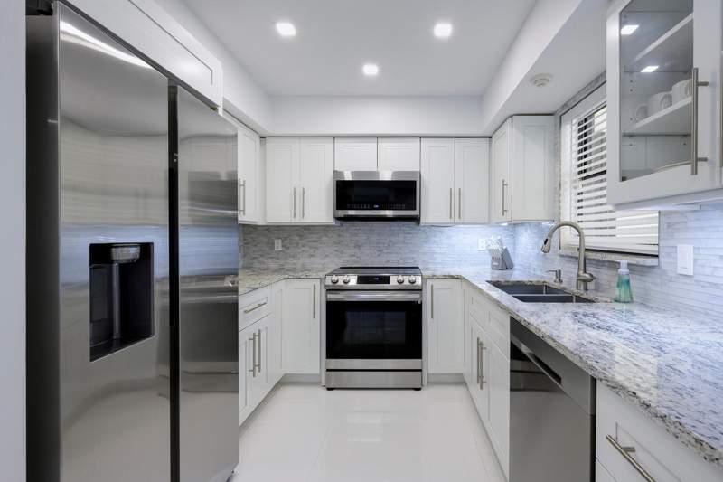 2 bedroom Condominium at 11335 Twelve Oaks Way, Twelve Oaks Condo, North Palm Beach — photo 5