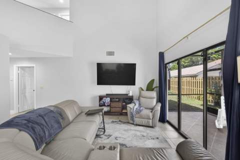 1726 Shoreside Circle, Wellington FL - photo 9 of 24