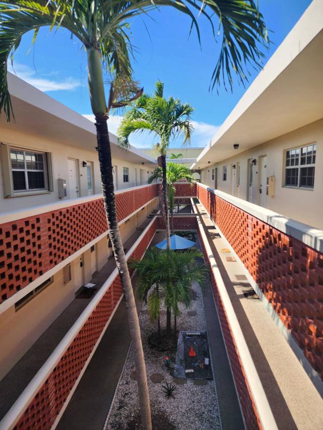 2301 NE 14th St Causeway #305e