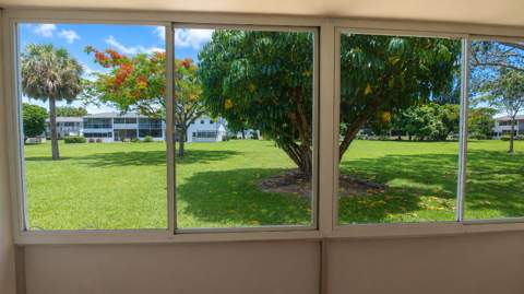 338 Camden O, West Palm Beach FL - photo 10 of 14