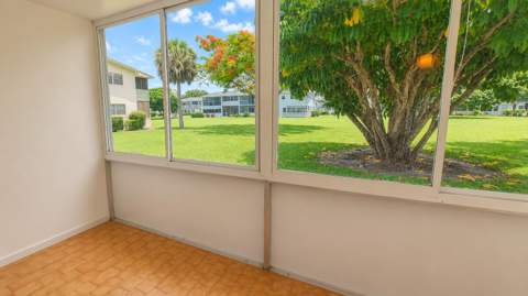 338 Camden O, West Palm Beach FL - photo 11 of 14