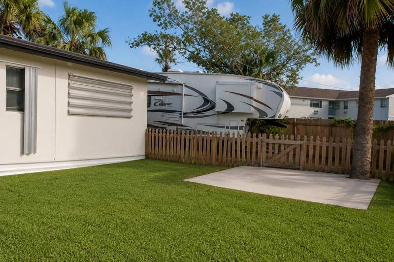 4 bedroom Single Family Residence at 1545 S 24th Court, Datura Park South 1, West Palm Beach — photo 3