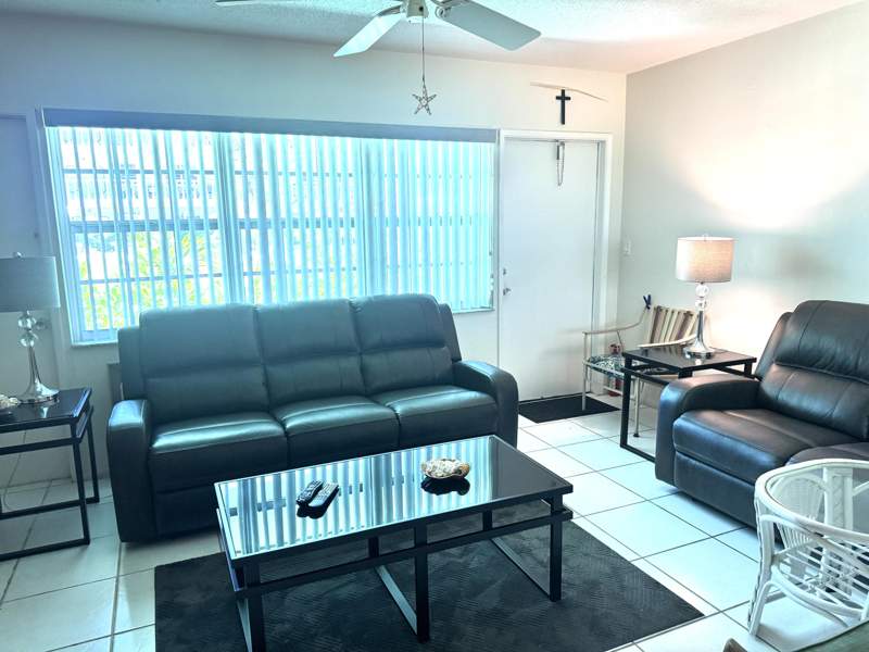 1 bedroom Condominium at 5200 NE 24th Terrace #C116, Maybury Mansions Condo, Fort Lauderdale — photo 2