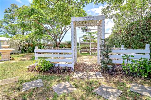 337 Mid Pines Road, Palm Springs FL - photo 22 of 32