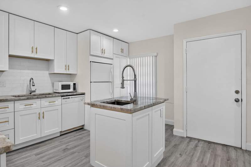 2 bedroom Villa at 20846 Vinesta Circle, Boca Lakes Condo, Boca Raton — photo 2