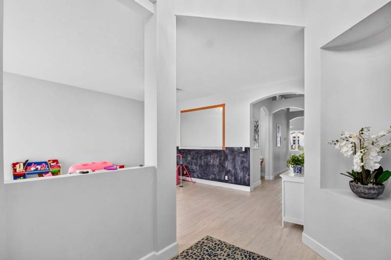 4 bedroom Single Family Residence at 8049 Via Bolzano, Villages Of Windsor 4, Lake Worth — photo 4
