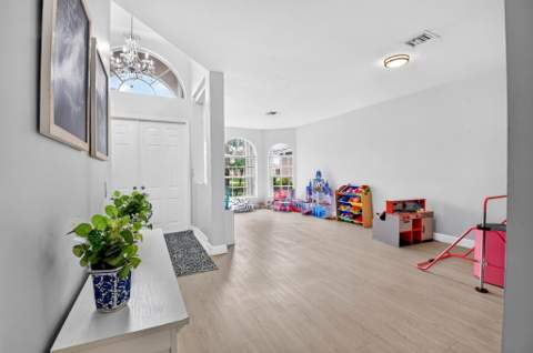 8049 Via Bolzano, Lake Worth FL - photo 6 of 68