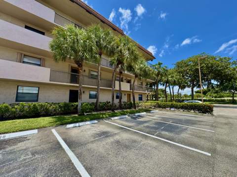 4930 E Sabal Palm Boulevard #107, Tamarac FL - photo 18 of 25