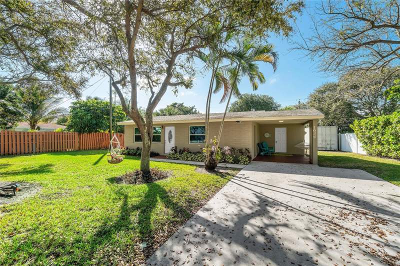 3 bedroom Single Family Residence at 1634 NE 3rd Avenue, Plumosa Park Sec A, B And D, Delray Beach — photo 2
