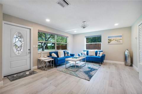 1634 NE 3rd Avenue, Delray Beach FL - photo 9 of 30