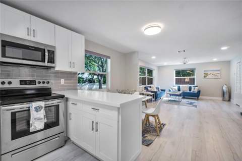 1634 NE 3rd Avenue, Delray Beach FL - photo 13 of 30