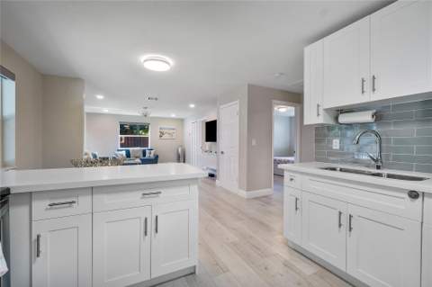 1634 NE 3rd Avenue, Delray Beach FL - photo 14 of 30