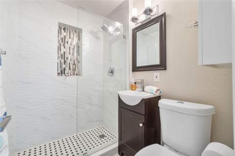 1634 NE 3rd Avenue, Delray Beach FL - photo 17 of 30