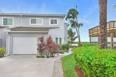2408 Harbour Cove Drive, Fort Pierce FL - photo 8 of 90