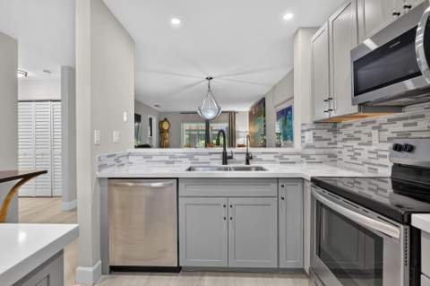 539 NW 36th Avenue, Deerfield Beach FL - photo 6 of 27