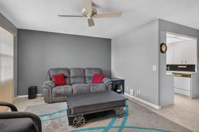 1 bedroom Condominium at 3090 Wolverton, Wolverton At Century Village Condo, Boca Raton — photo 4
