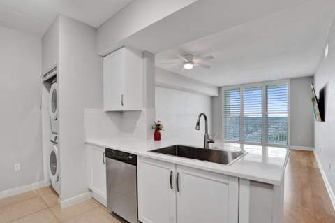 350 N Federal Highway #903, Boynton Beach FL - photo 14 of 44