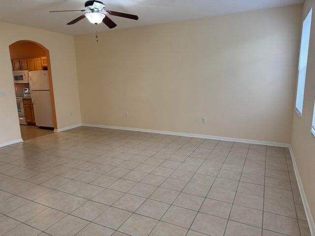 2 bedroom Townhouse at 2131 SE Destin Drive, East Lake Village No 2 — photo 4