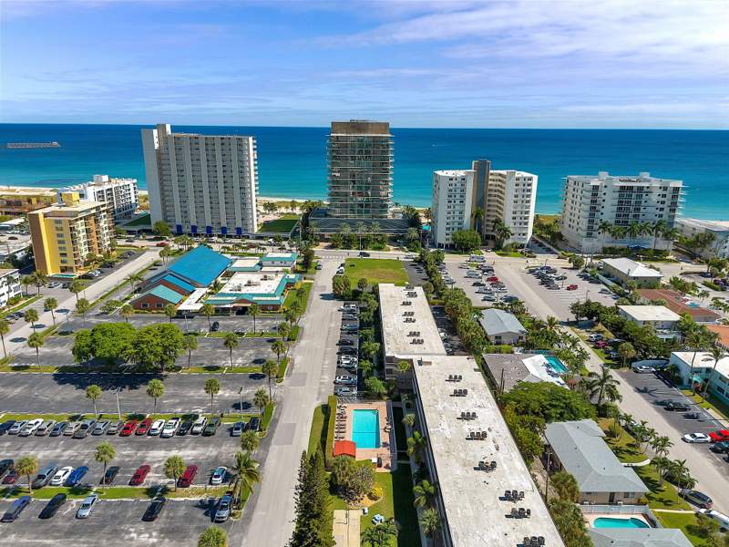 2 bedroom Stock Cooperative at 3200 NE 7th Court #202b, Oceanside Apartments Co-Op, Pompano Beach — photo 5