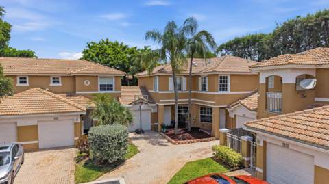 2824 NW 99th Terrace, Sunrise FL - photo 7 of 37
