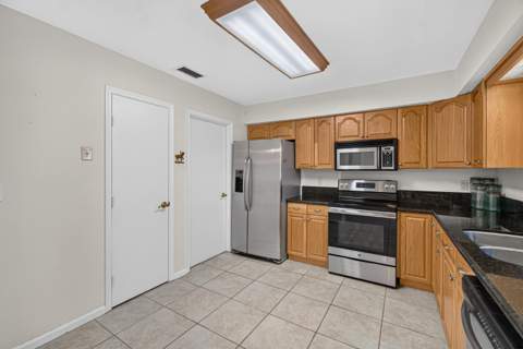 9925 Frangipani Tree Way #B, Boynton Beach FL - photo 13 of 29