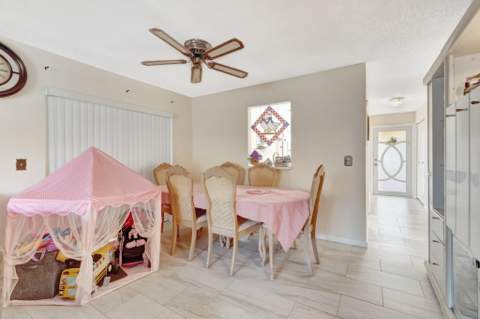 14882 Wildflower Lane, Delray Beach FL - photo 14 of 37