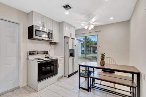 14882 Wildflower Lane, Delray Beach FL - photo 21 of 37