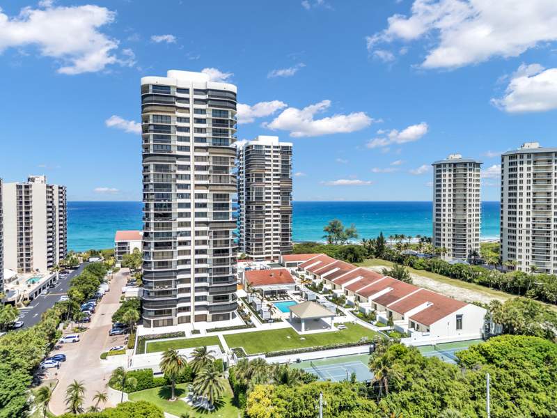 2 bedroom Condominium at 4100 N Ocean Drive #1101, Martinique 2 Condo, Riviera Beach — photo 3