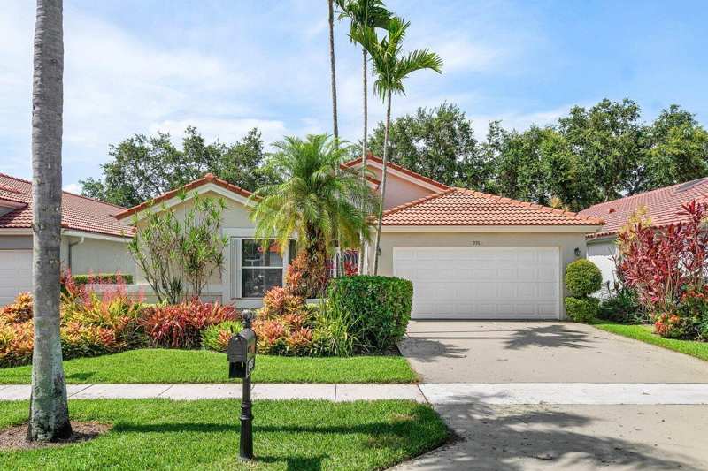 3 bedroom Single Family Residence at 9763 Harbour Lake Circle, Palm Isles, Boynton Beach — photo 1