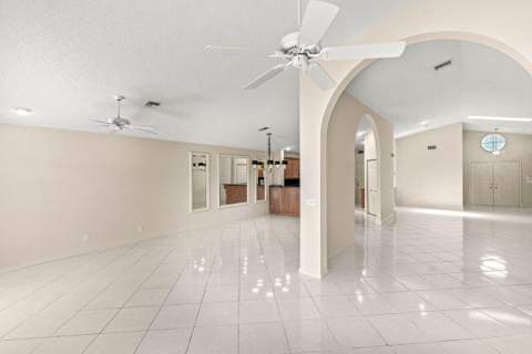 9763 Harbour Lake Circle, Boynton Beach FL - photo 7 of 64