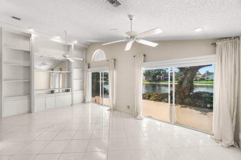 9763 Harbour Lake Circle, Boynton Beach FL - photo 14 of 64