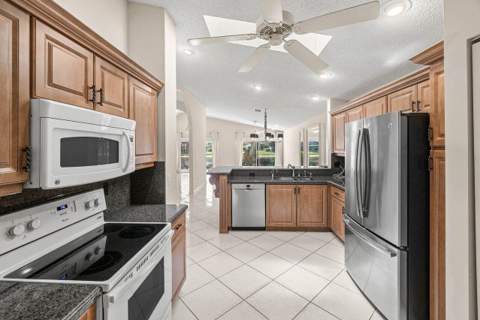 9763 Harbour Lake Circle, Boynton Beach FL - photo 23 of 64
