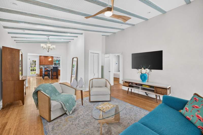 2 bedroom Single Family Residence at 601 NE 14th Place, Lauderdale Gardens, Fort Lauderdale — photo 5